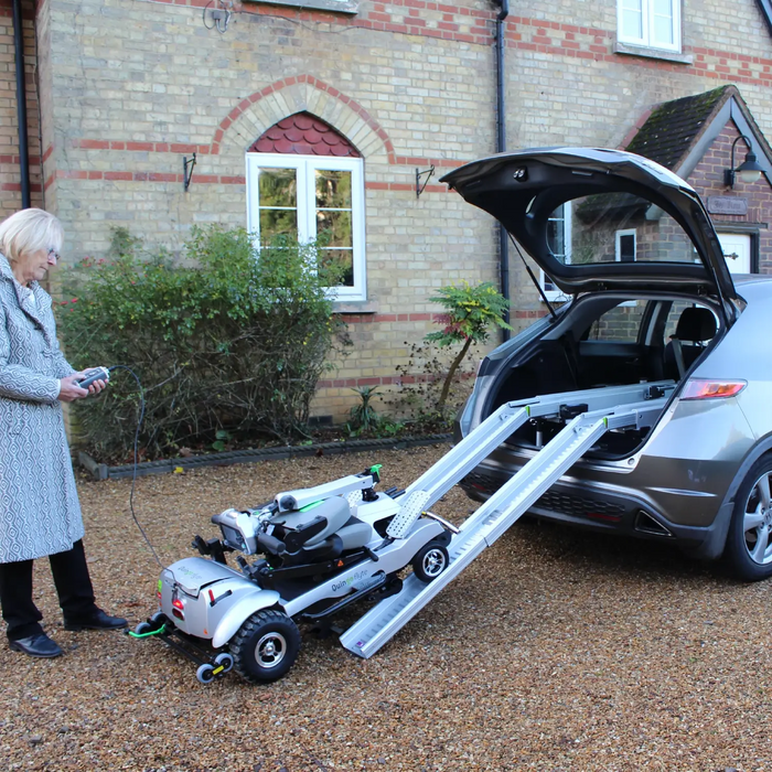 Quingo Flyte Mobility Scooter with MK2 Self Loading Ramp